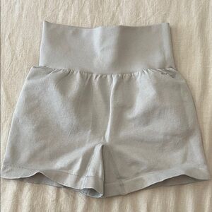 BO+TEE WORKOUT SHORTS